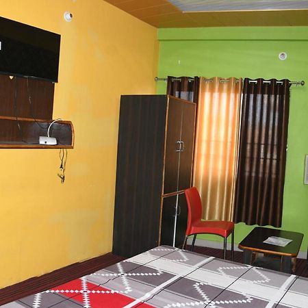 Hotel Mountain View And Rooftop Restaurant Pithorāgarh Esterno foto
